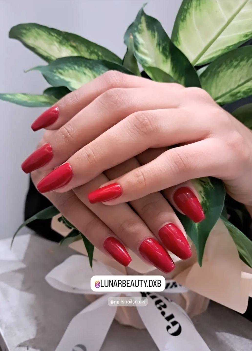 Signature nail look